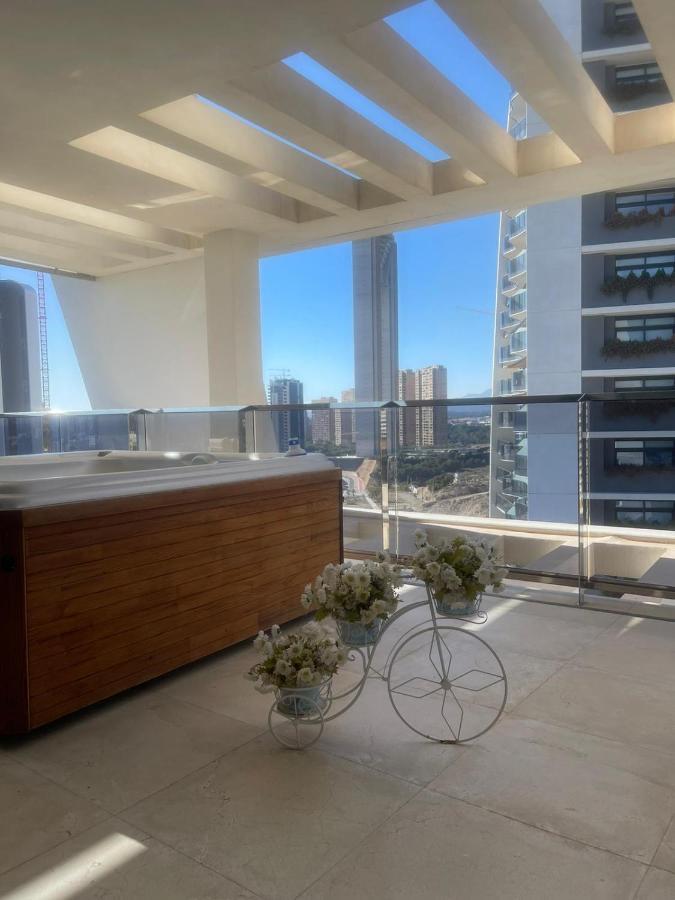 Sunset Waves Benidorm Julieta Vistas Al Mar Premium 200 Mt2 Con Jacuzzi En Terraza公寓 外观 照片