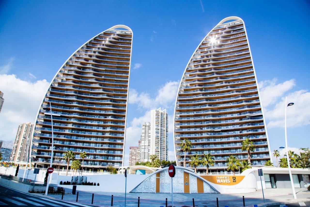 Sunset Waves Benidorm Julieta Vistas Al Mar Premium 200 Mt2 Con Jacuzzi En Terraza公寓 外观 照片