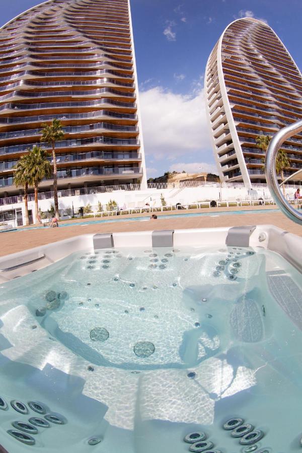 Sunset Waves Benidorm Julieta Vistas Al Mar Premium 200 Mt2 Con Jacuzzi En Terraza公寓 外观 照片